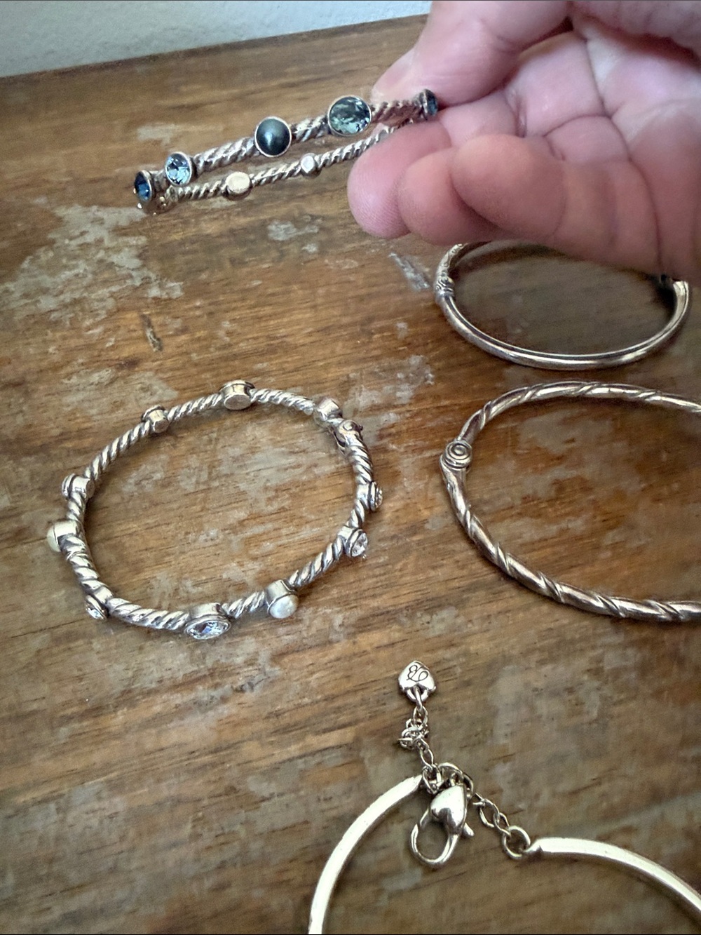 Lot for Sale! Brighton Silver Tone Bangles Bracelet Set with Pearlescent Accents - Picture 4 of 11